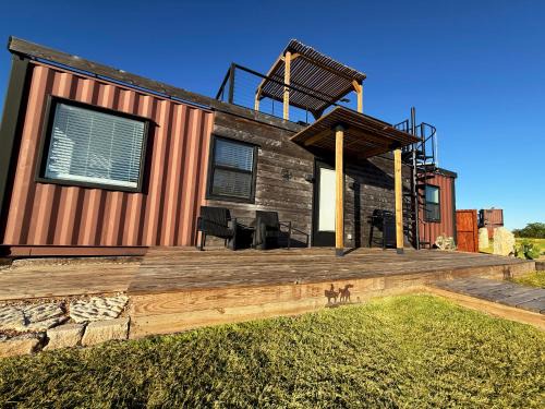 Fredericksburg Resort | Unique Wine Country Stay with Deck, Firepit & Pool