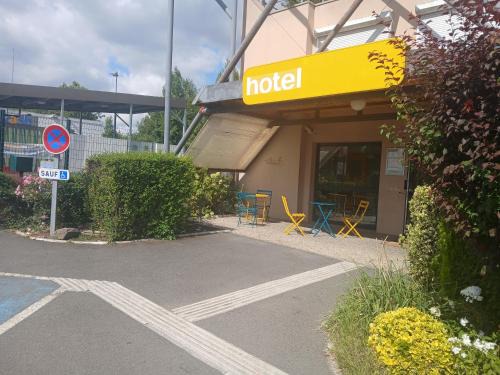 Haulchin Hotel | Unisotel Valenciennes EX-hôtel F1