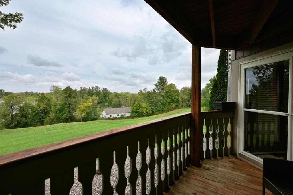 Birchwood Apartment | Unit 109 2 BDRM 2 BA condo