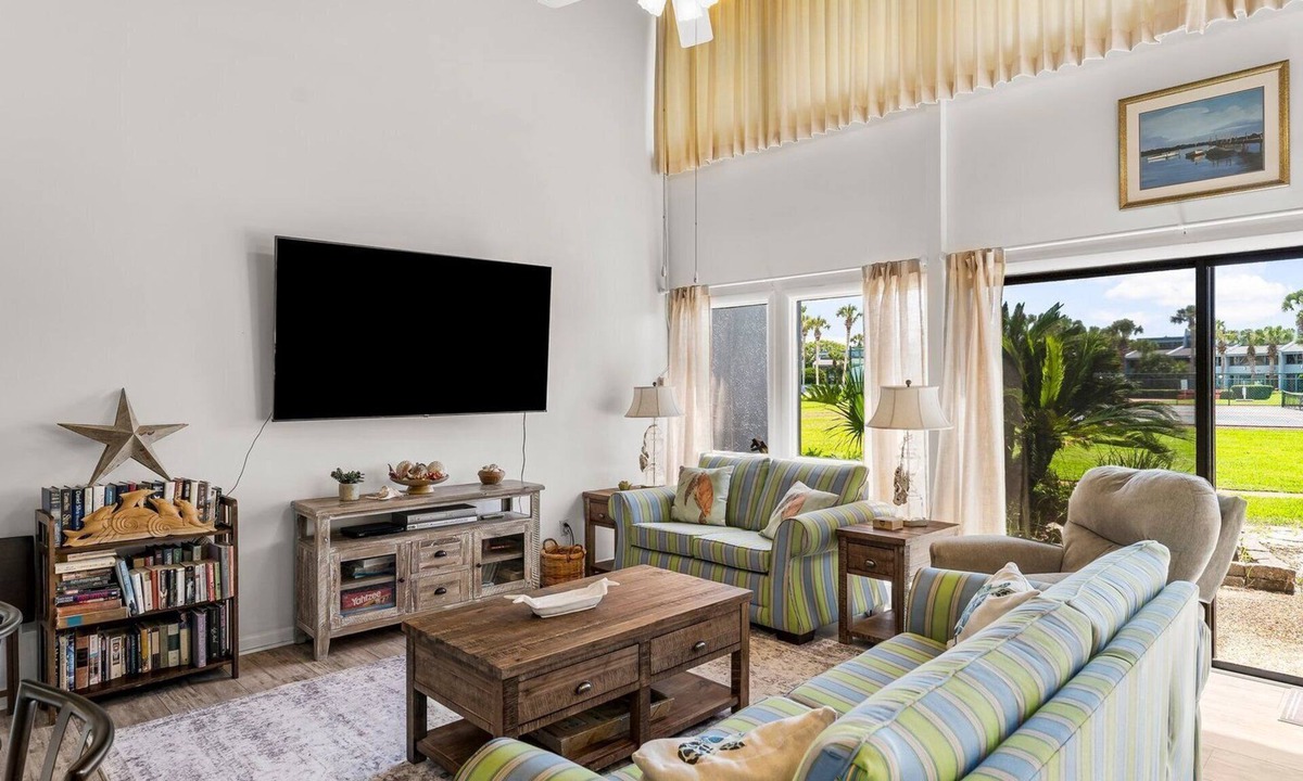 Kiska Beach Condo | Unit 15, Pet Friendly 3 Bedroom Beach Condo