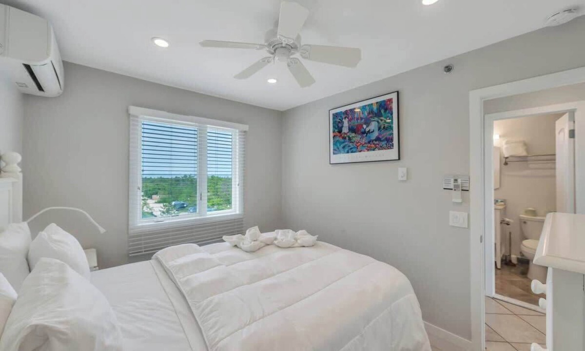 Napeague Apartment | Unit 1722: 1-Bedroom with Loft | 2nd Floor-Ocean Front Ocean View | Ocean Edge
