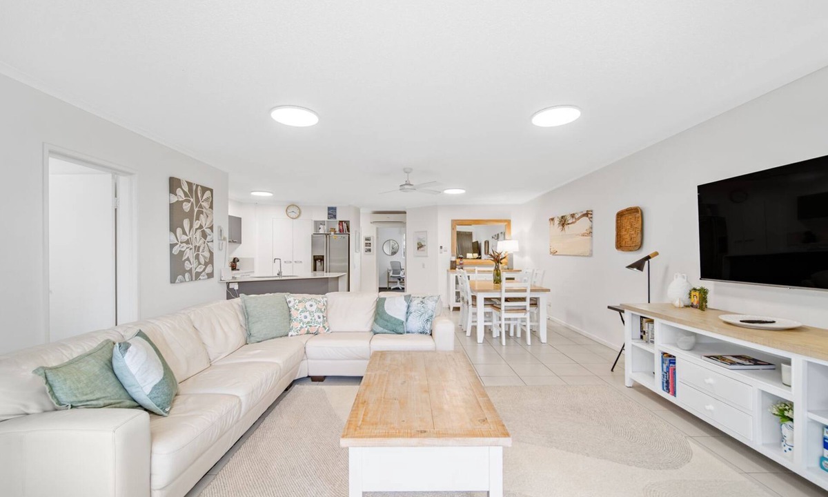 Point Arkwright Apartment | Unit 2 'Point Break'