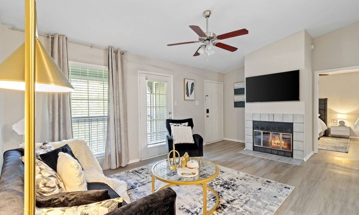 Red Bank Apartment | Unit 208 - Chattanooga | Ridgemont · Chattanooga Charm |Red Bank |NorthShore |Ad