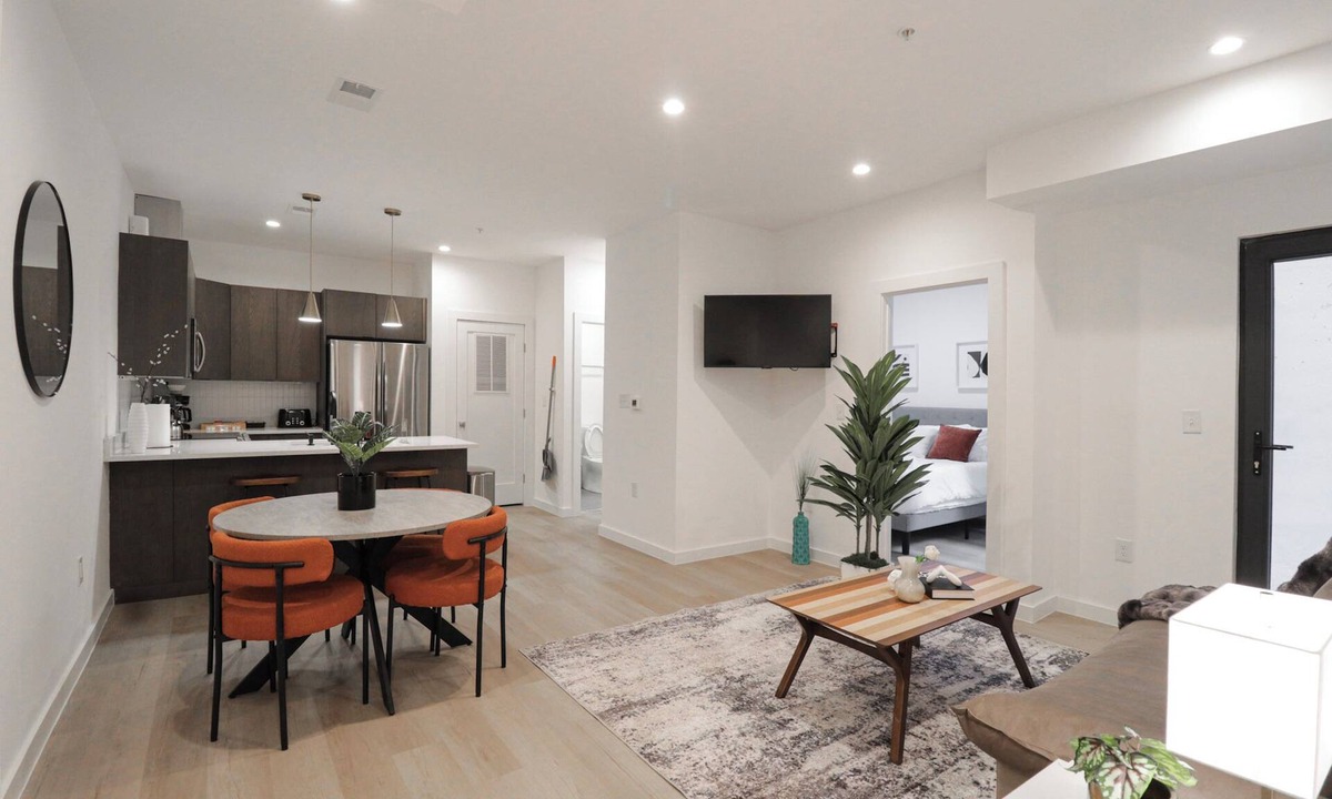 Shaw Bed & Breakfast | Unit 3 One BR With Queen Sofa and Bed