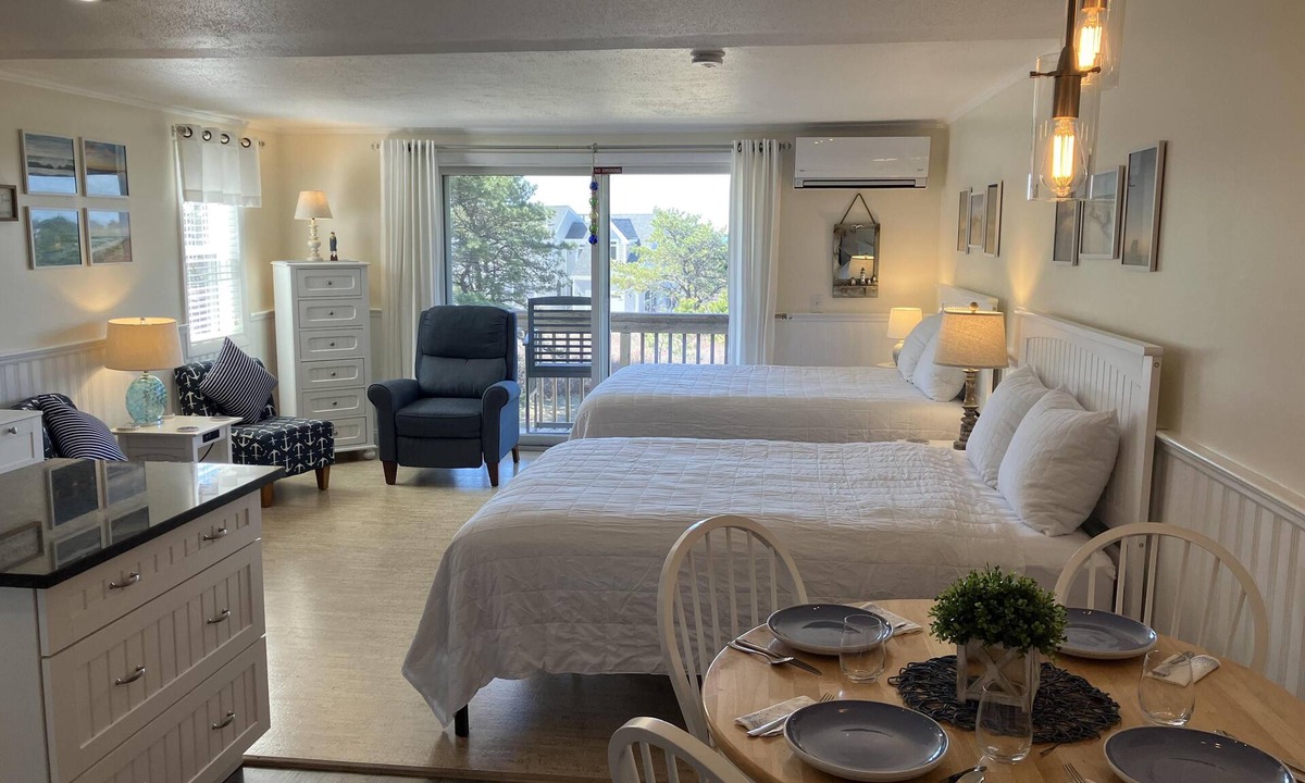 Truro Condo | Unit #48 - 2nd Floor Deluxe Studio with A/C