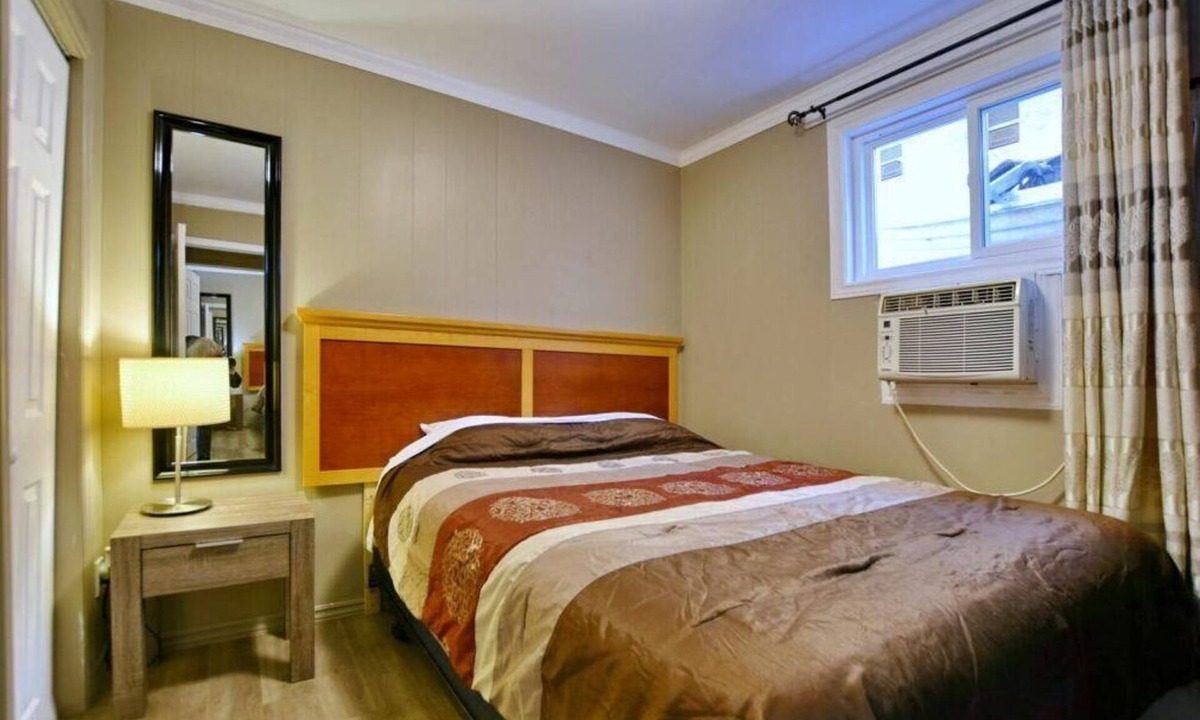 Wasaga Beach Cabin | Unit 6 2BR Suite Sun, Sand & Stay BBQ Free Parking