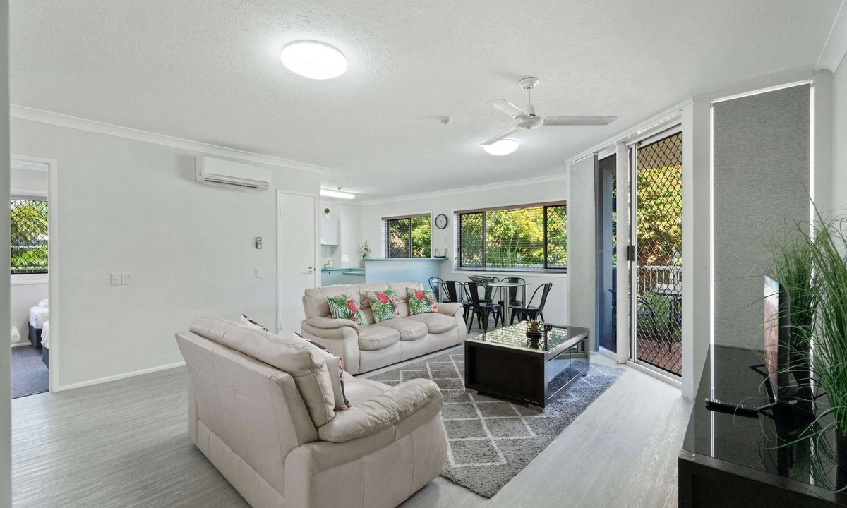 Torquay Apartment | Unit 6 Charlton on the Esplanade