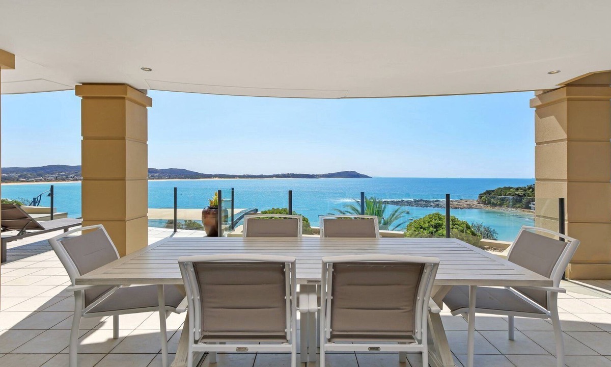 Terrigal House | Unit 7 - 3 Bedroom Premier Ocean View