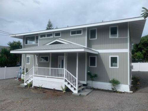 Kahaluu Bay Apartment | Unit A Kaiupoho - Island Elegance: Prime Spot