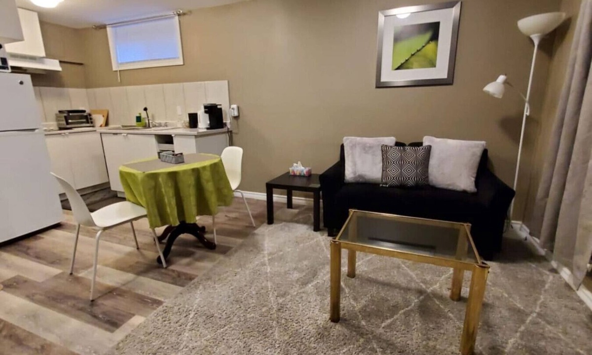 Malton House | Unit B - Cozy Cozy Basement