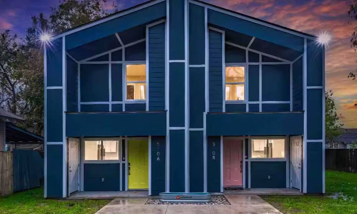 Freetown - Port Rico House | Unit B Freetown Blueplex Downtown Lafayette 2br/2.5ba