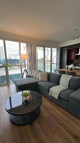 Port Hope House | Unit for 4 by the Core with 3 Beds