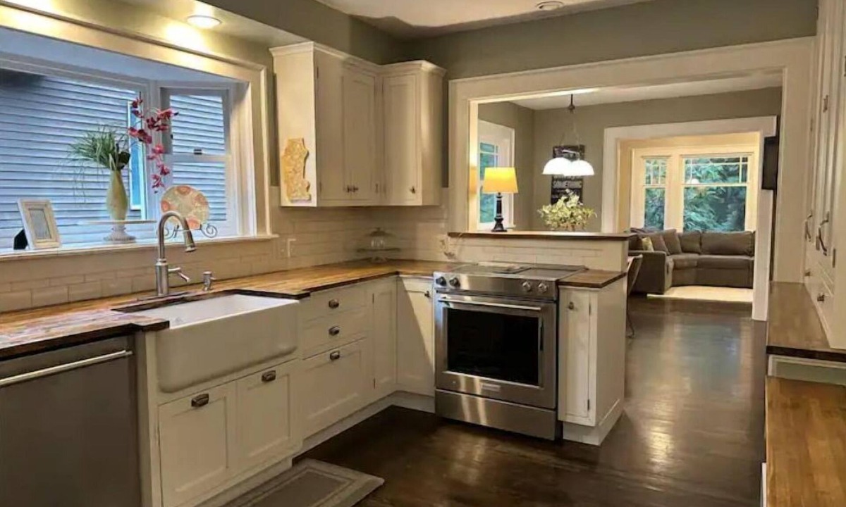 Ravenna House | University District Home