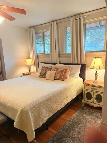 Eugene Villa | University House