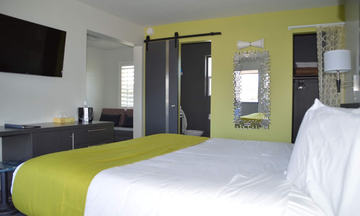 Maple-Ash Hotel | University Inn Tempe