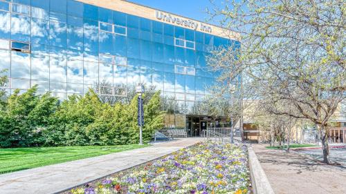 Logan Hotel | University Inn