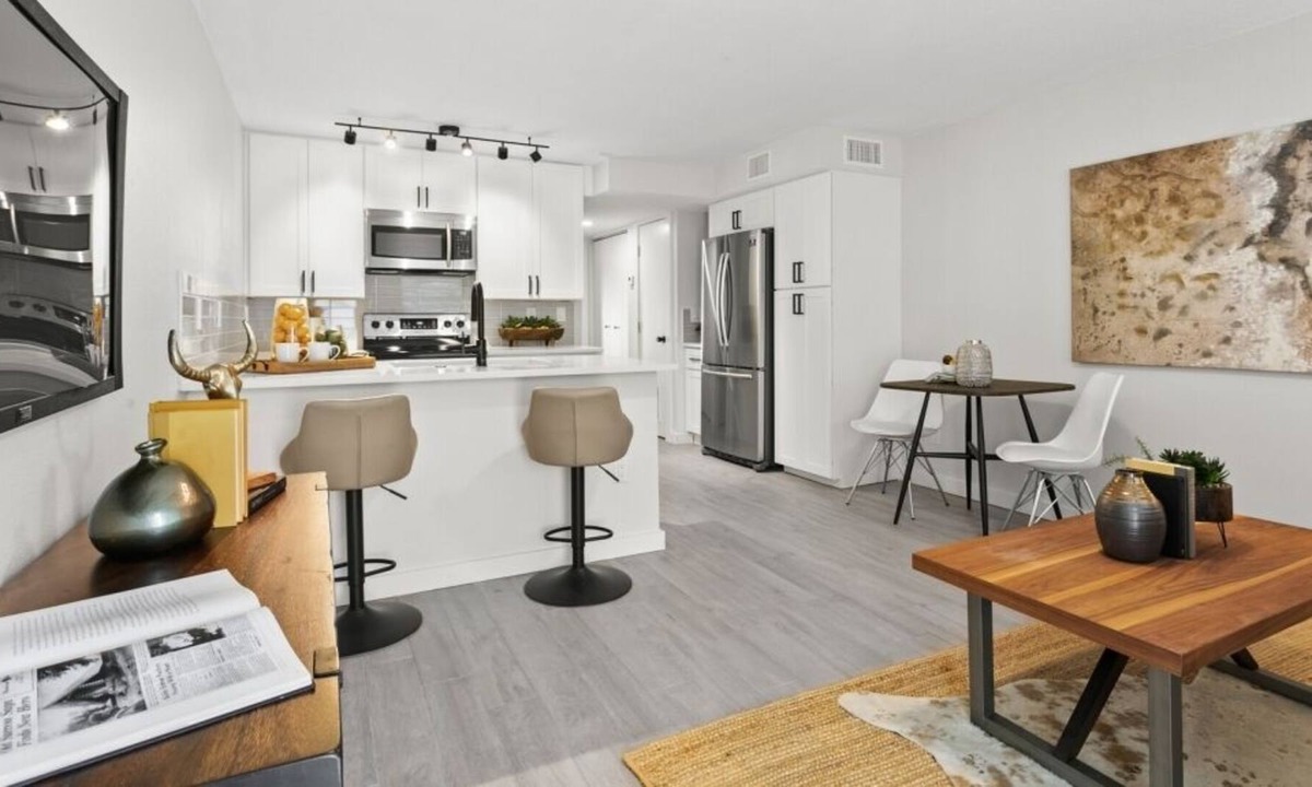 University Hotel | University Serenity Suites