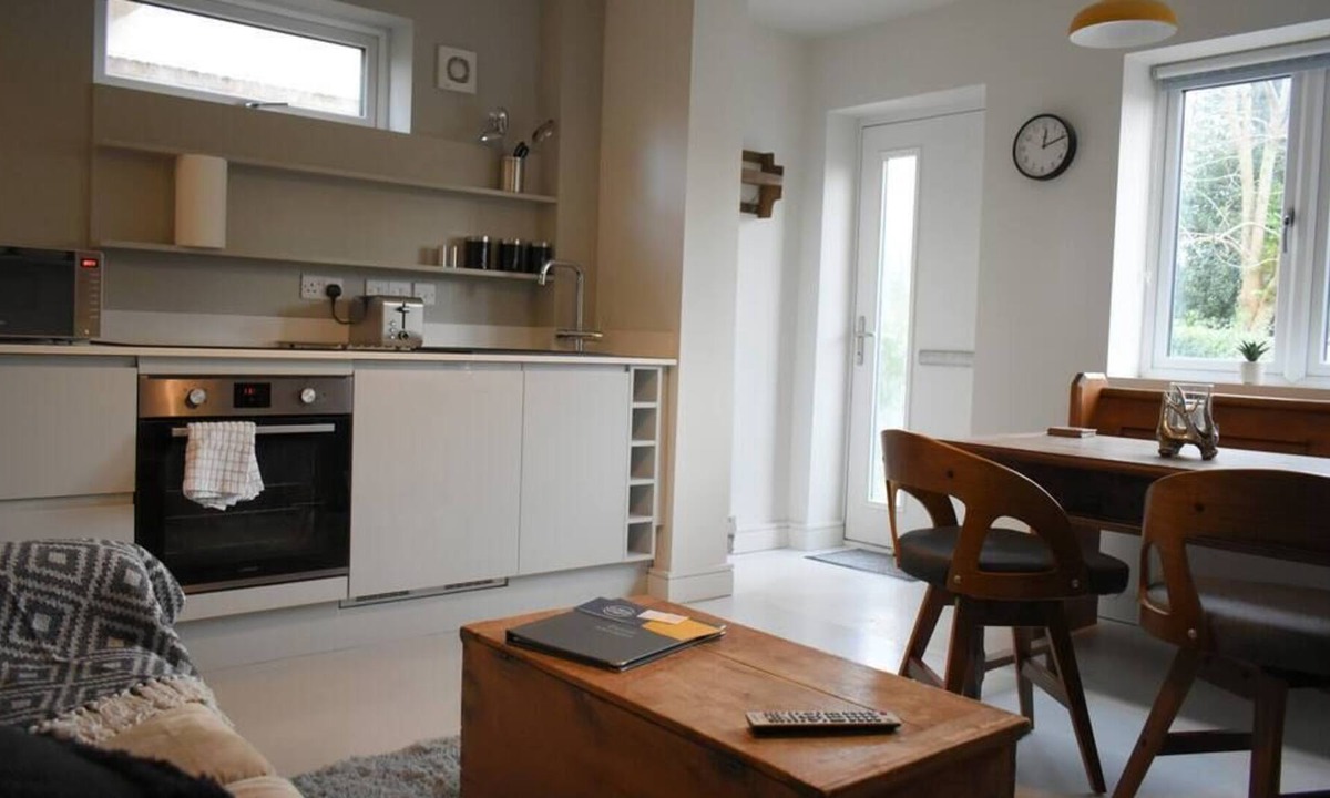 Loughborough House | University Walk Apartment