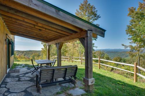 Sharon House | Unplug, Unwind and Explore Remote Vermont Cabin