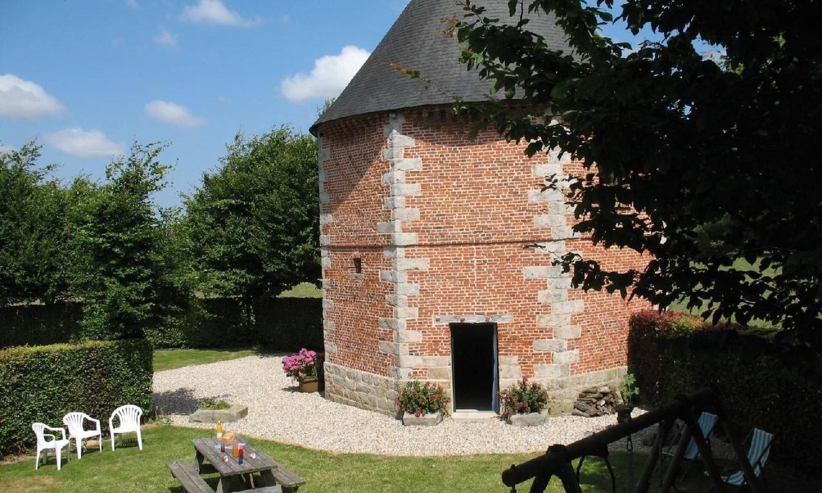 Varneville-Bretteville House | Unterkunft auf dem Bauernhof "La printanière" (Die Frühlingsfrau) by Interhome