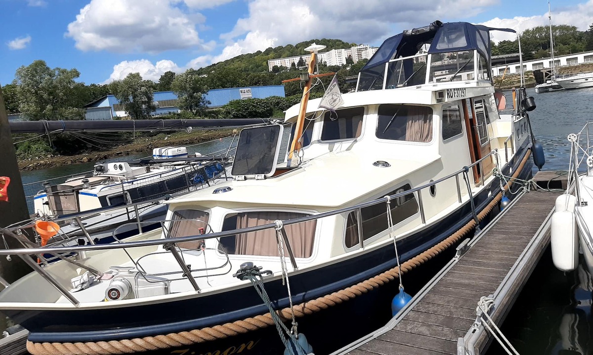 Rouen Boat Rental | Unusual accommodation boat Rouen