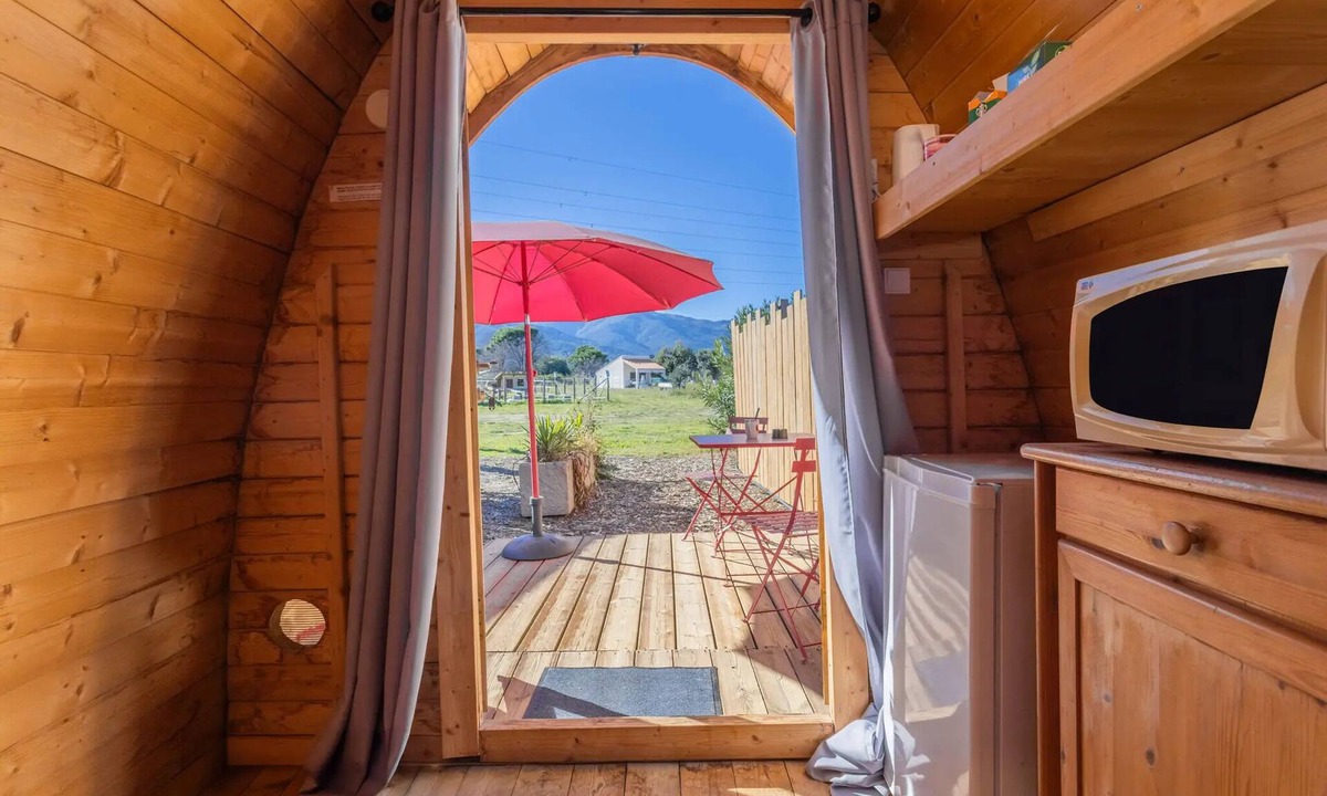 Saint-Andre Cabin | Unusual room POD Rose