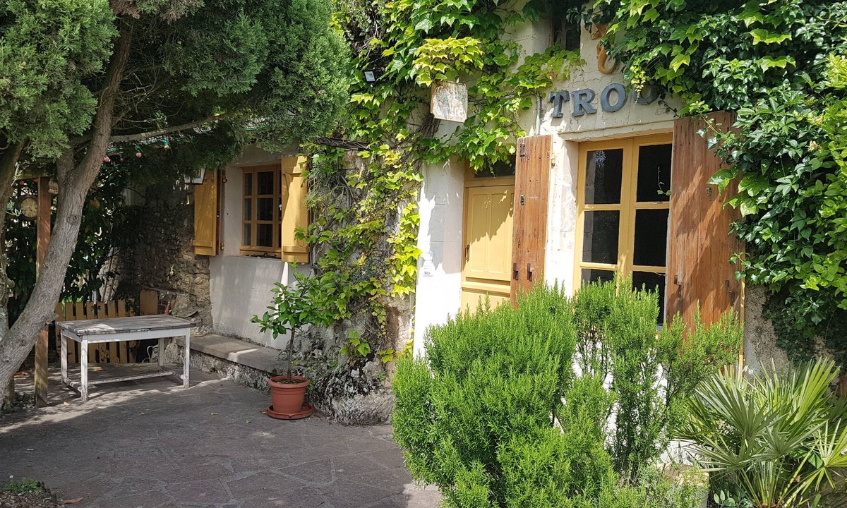 Montoire-sur-le-Loir House | Unusual stay in a troglodyte