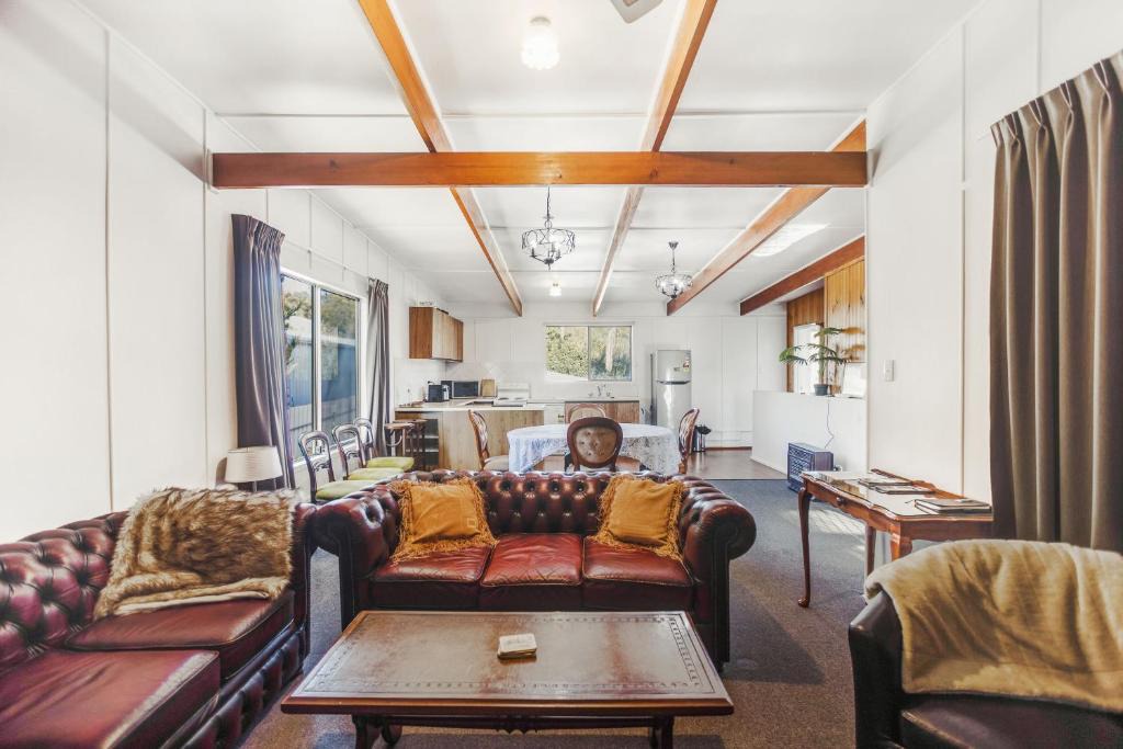 Riverglades House | Unwind at Riverglades Murray Bridge