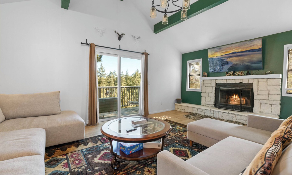 Big Bear City Cabin | Unwinding Bear