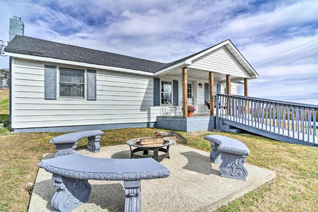 Heidelberg House | Updated Beattyville Ranch-Style Home w/Yard!