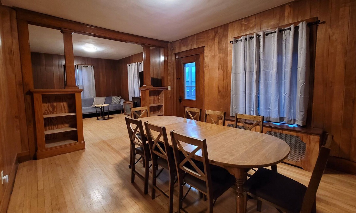 Berlin Apartment | Updated Berlin 4 Bedroom Apartment