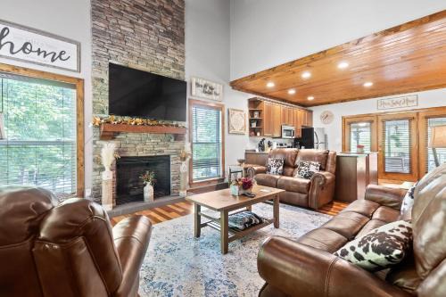Chickamauga Lake House | Updated Cabin - Hiwassee Highlife