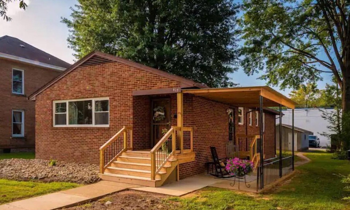 St Albans House | Updated clean Ranch with basement