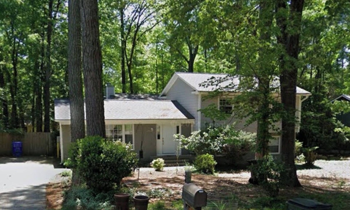 Chapel Hill House | Updated, Cozy and Family-Friendly Home