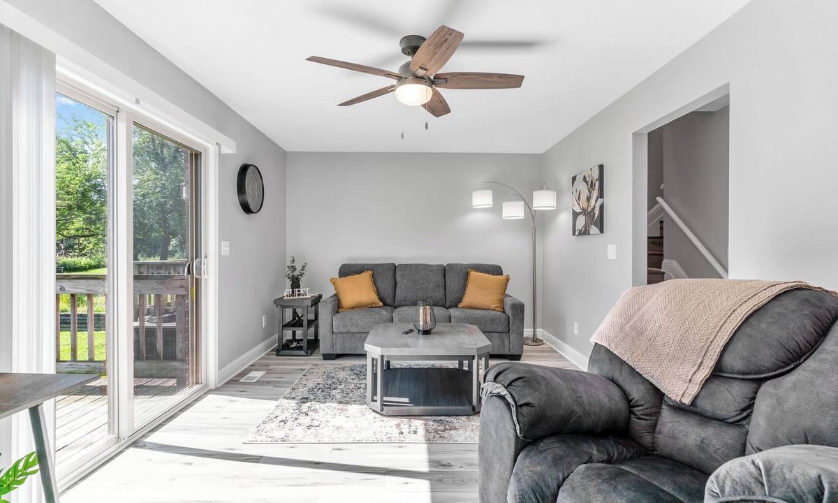 Holly House | Updated Groveland 2BR/2.5 Bath Townhome- Unit 6645