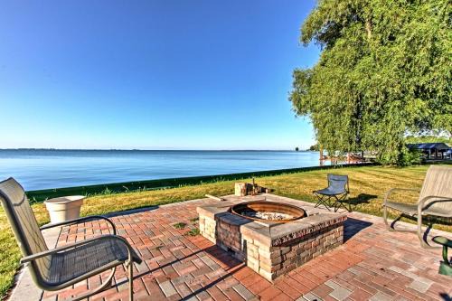 Anchorville House | Updated Lake St Clair Cottage with Shared Amenities