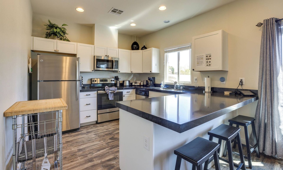 Las Vegas Cottage | Updated Las Vegas House: Patio & Solar Heated Pool