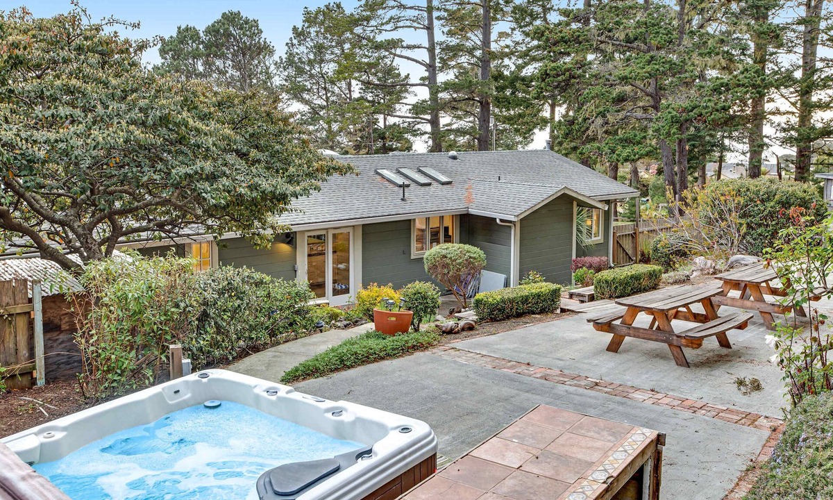 Mendocino House | Updated Mendocino Home - Game Room, Russian Gulch