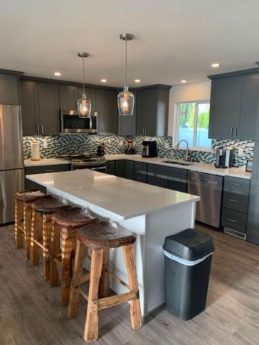 Spokane Valley House | Updated Spacious Home & Hot Tub
