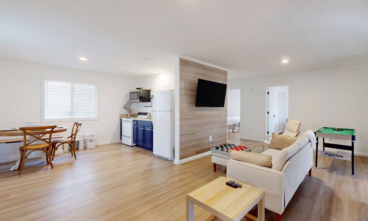 Murphy Cabin | Updated tree-lined cabin with mountain view, and screened-in deck.