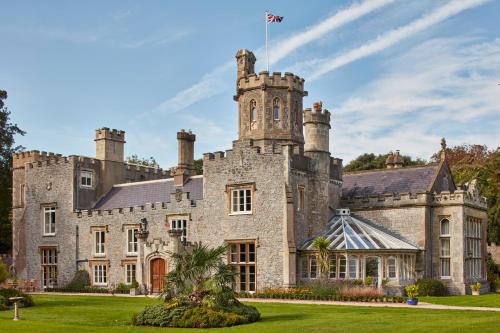 Uphill Bed & Breakfast | Uphill Manor Bed & Breakfast