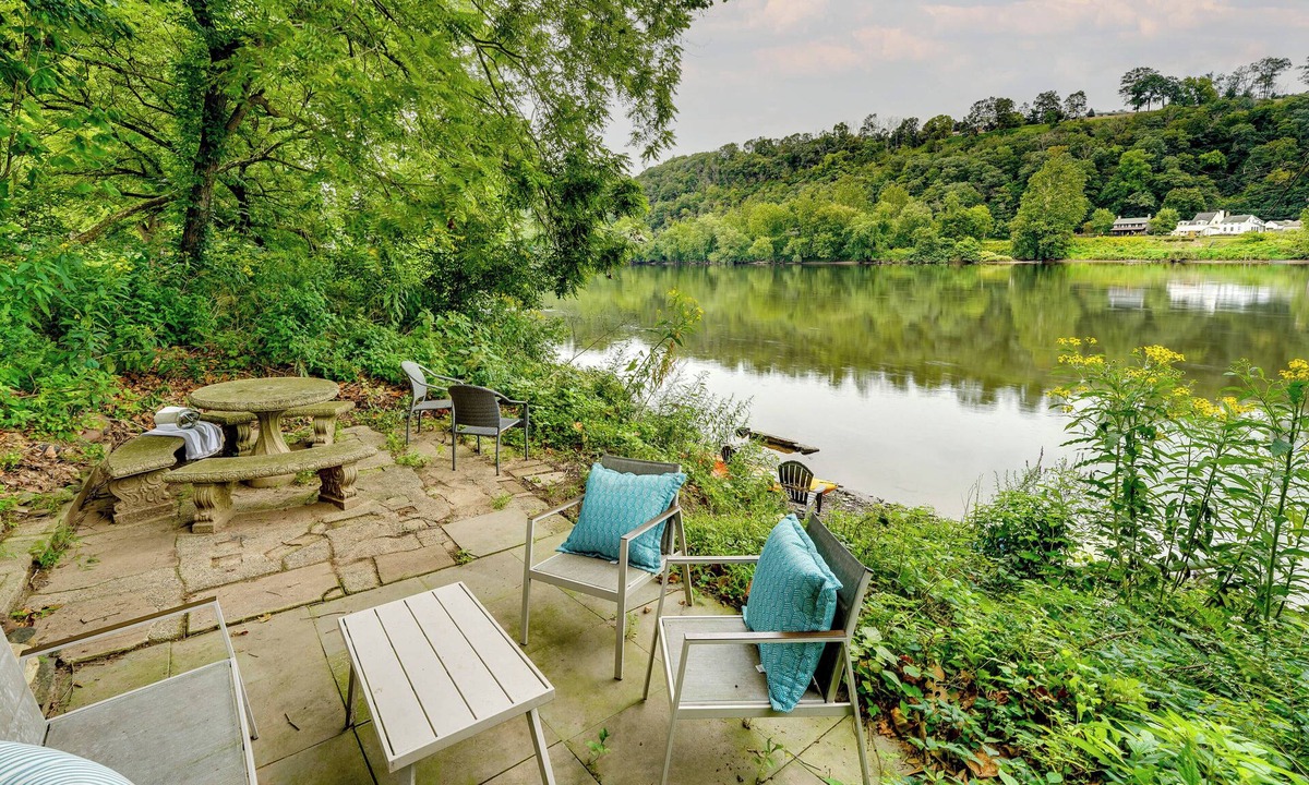 Bridgeton Townshp House | Upper Black Eddy Home w/Delaware River Access!