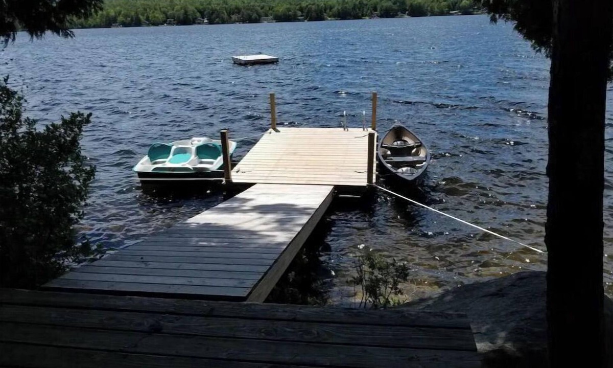 Lincoln Cottage | Upper Cold Stream Pond Retreat