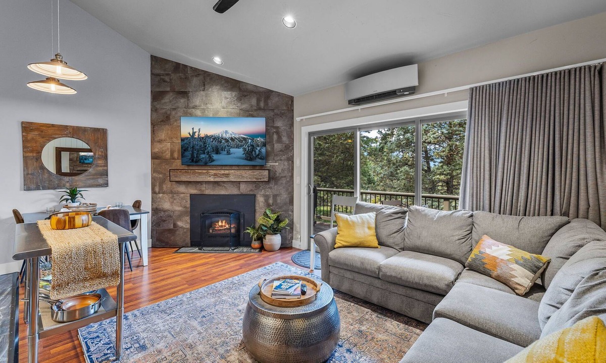 Century West Condo | Upper-Level Condo with Resort Pool and Hot Tub access