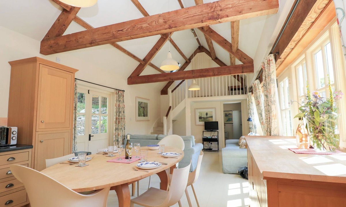 Coln St Aldwyns Cottage | Upper Mill Barn