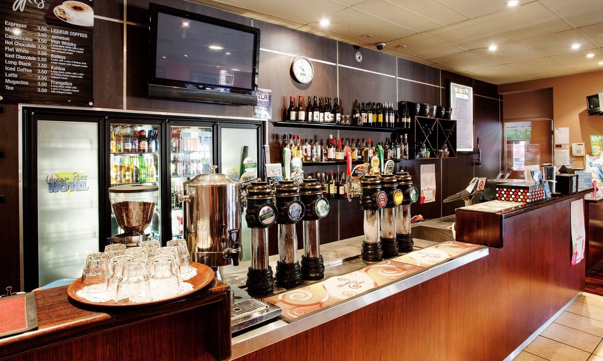 Rasmussen Hotel | Upper Ross Hotel