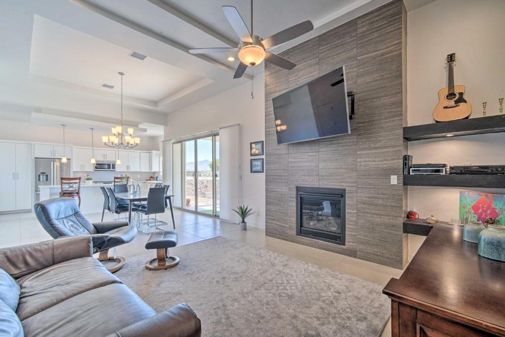 El Paso House | Upper Valley El Paso Home with Hiking Access On-Site