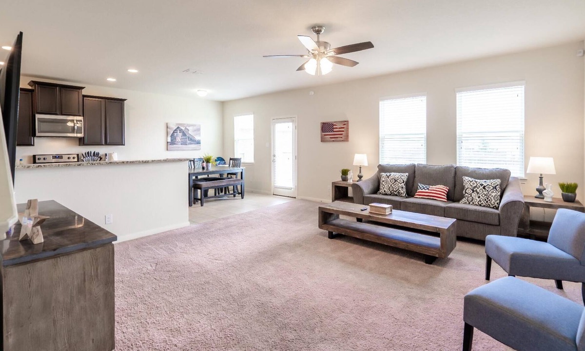 Medina Valley House | Upscale 3/2 *️ Entire House *️ JBSA Lackland *️ SeaWorld