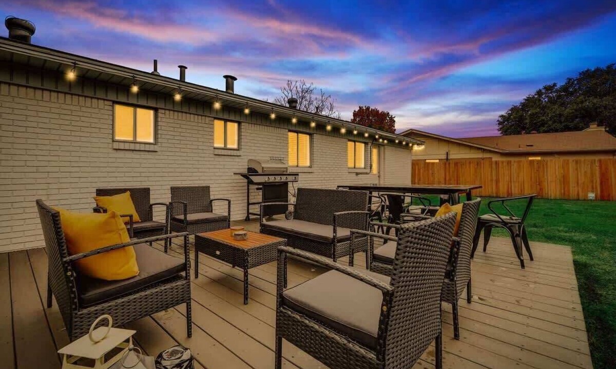 North Richland Hills House | Upscale 3BR/2B Cozy Home with Pool & Grill
