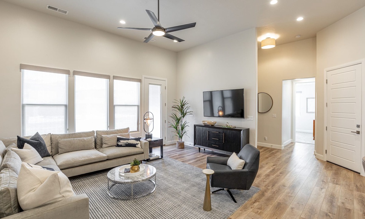 St. George Villa | Upscale 4BR All En Suites - Near Pool & Pickleball